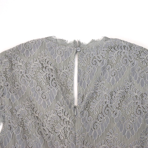 Fitted Lace Romper - Picture 3 of 3